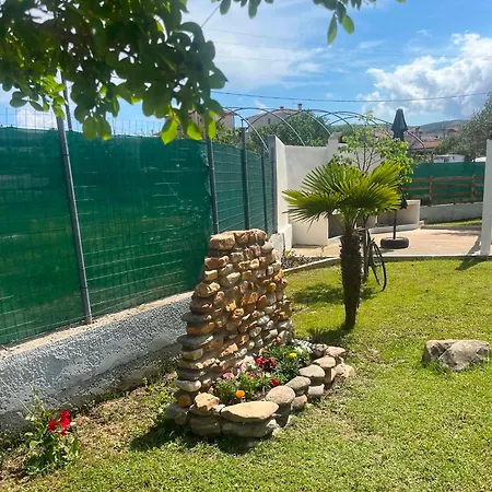 Christina's Garden View Casa * Metagkitsi