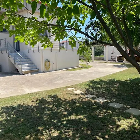 Christina's Garden View Casa