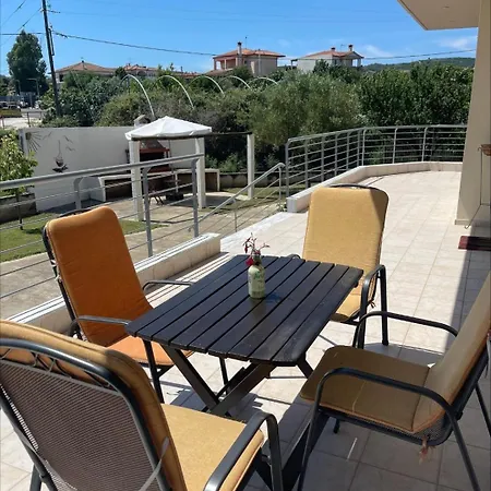 Christina's Garden View Casa Tatil Evi