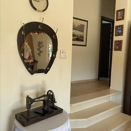 Christina's Garden View Casa Tatil Evi Metagkitsi