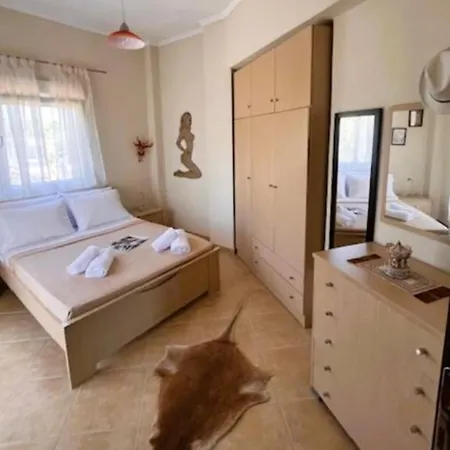 Tatil Evi Christina's Garden View Casa Metagkitsi